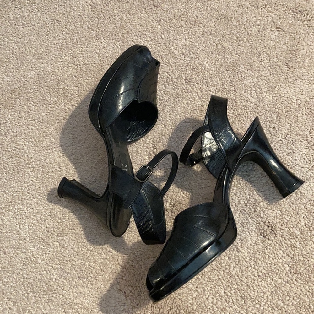 Stuart Weitzman leather peep toe sandals!